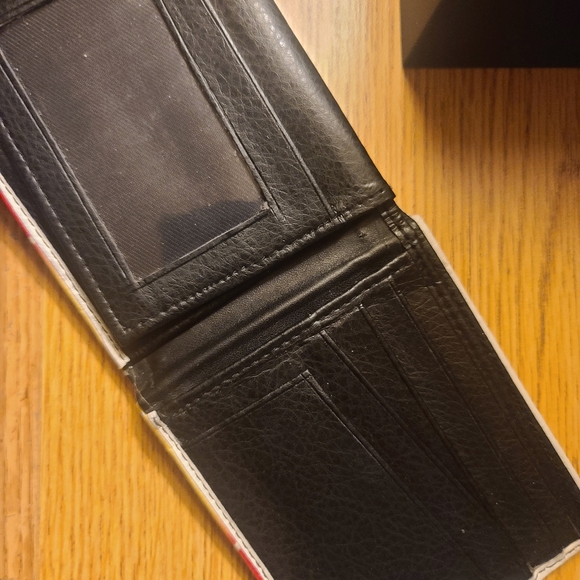 Men BiFold Multicolors Big Weed Plant Logo Card Wallet - Picture 2 of 3